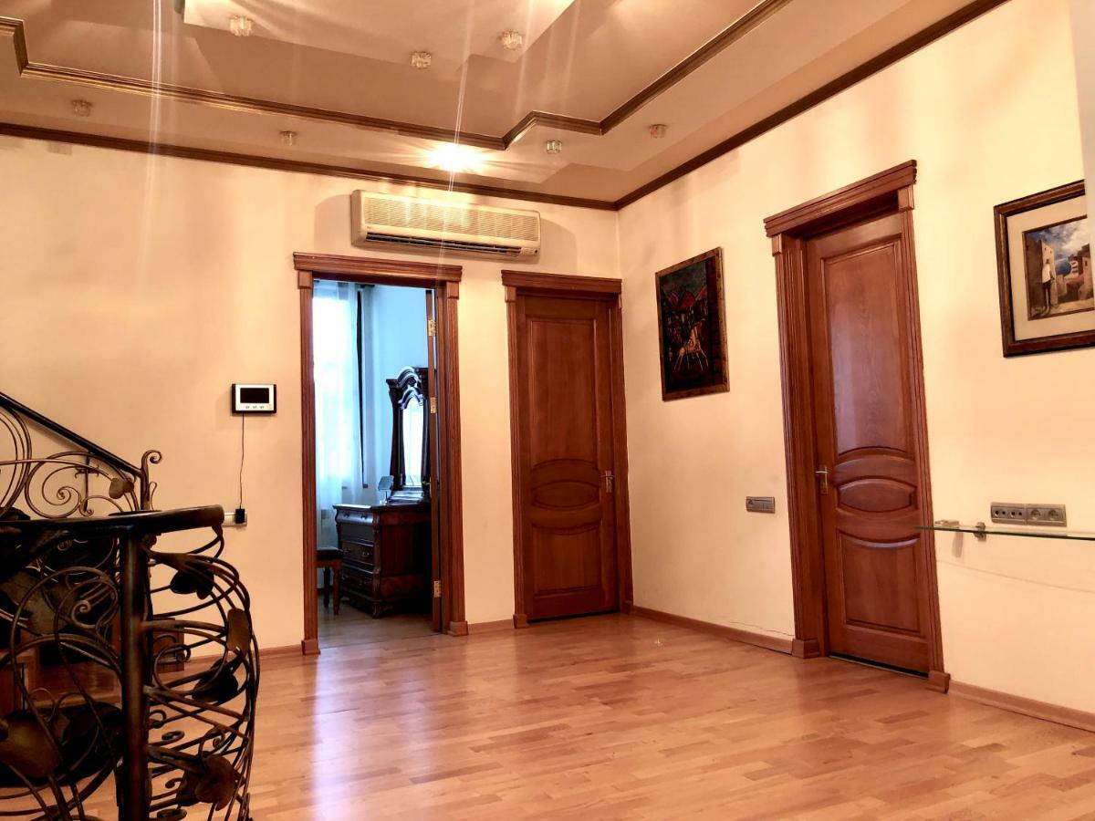 Luxury Tumanyan Apartment 예레반 외부 사진